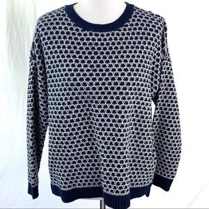 Forever 21 navy and white sweater